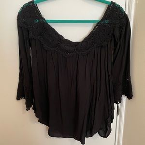 Black strapless 3/4 sleeve top